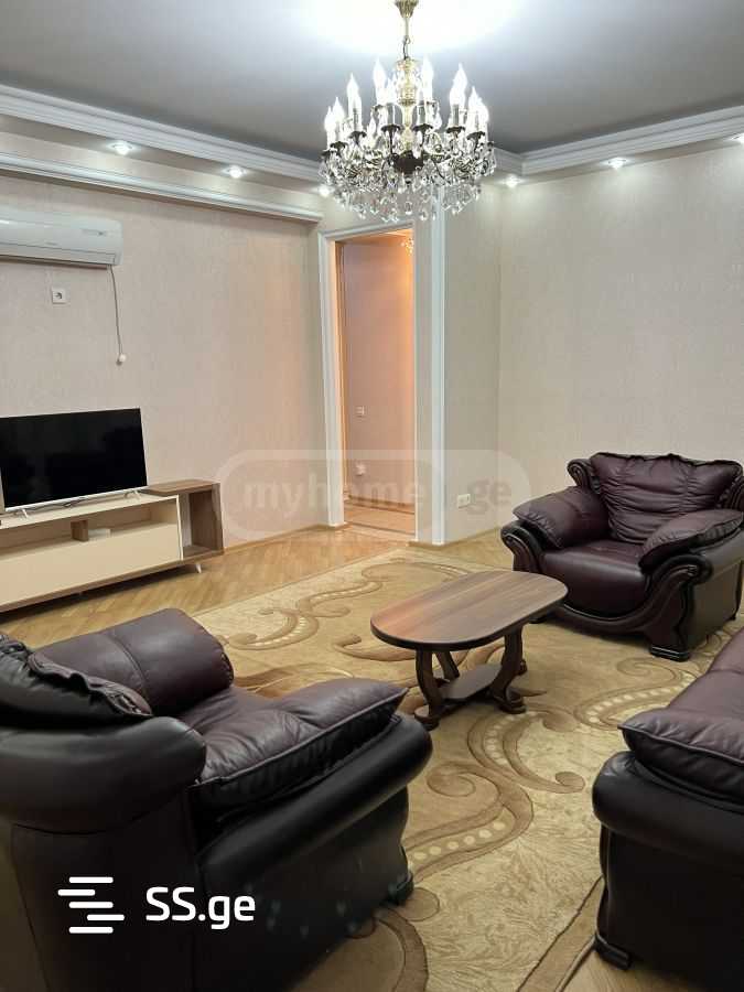 4 Room Flat For Rent. Isani view 1