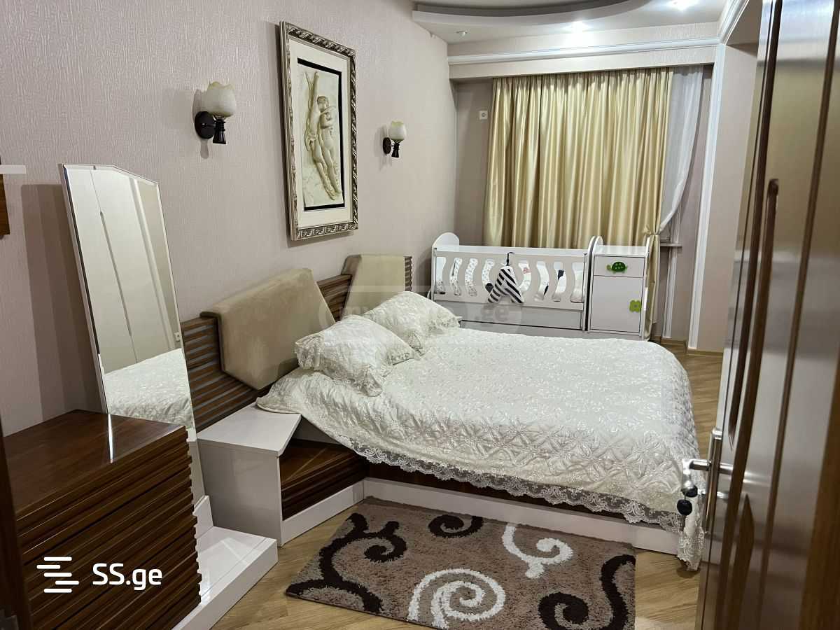 4 Room Flat For Rent. Isani view 8