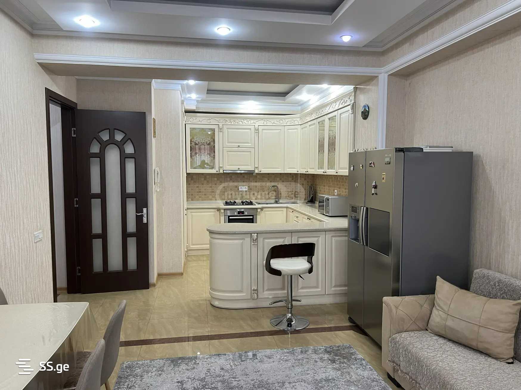 4 Room Flat For Rent. Isani view 3