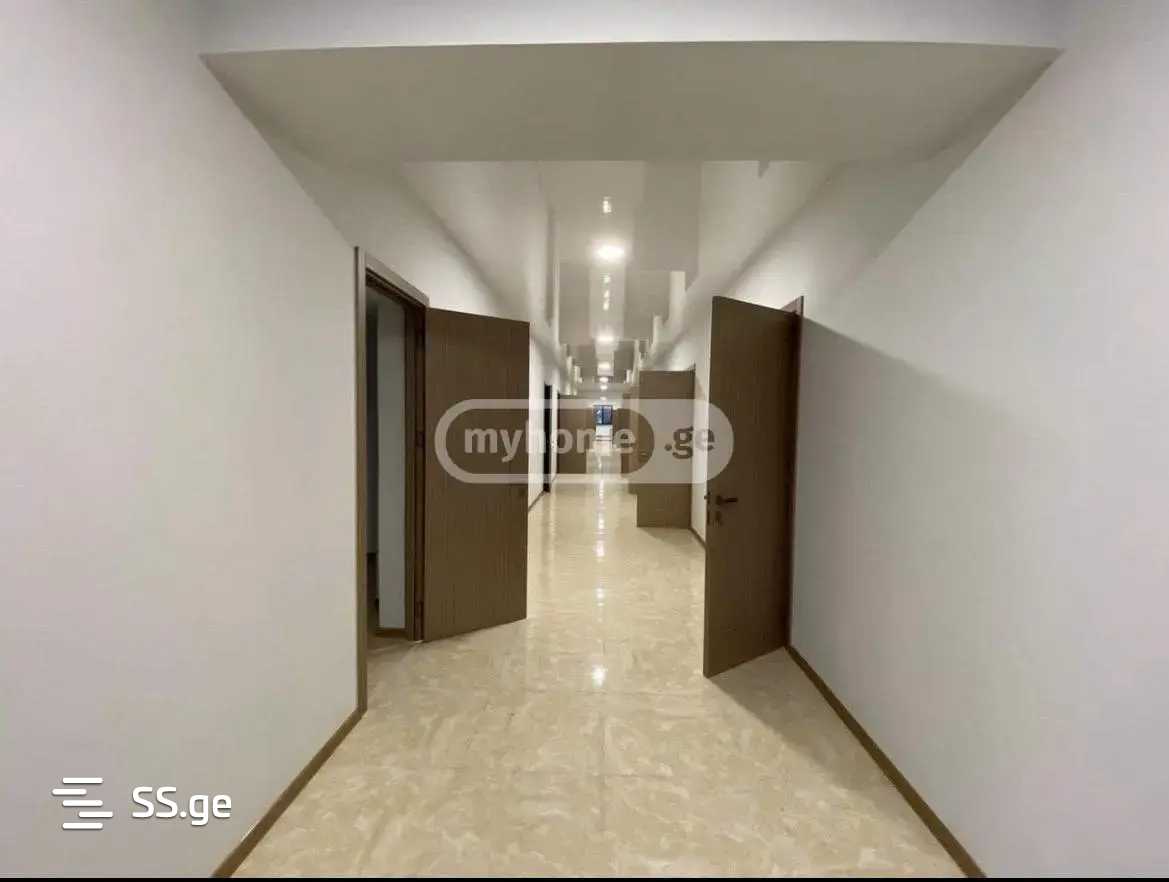 Store-Industrial Property For Rent. Didube view 4