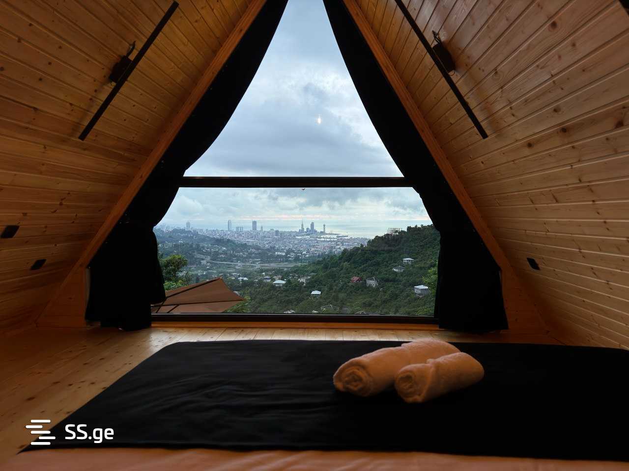 3 Room Summer Cottage Daily Rent. Batumi view 2