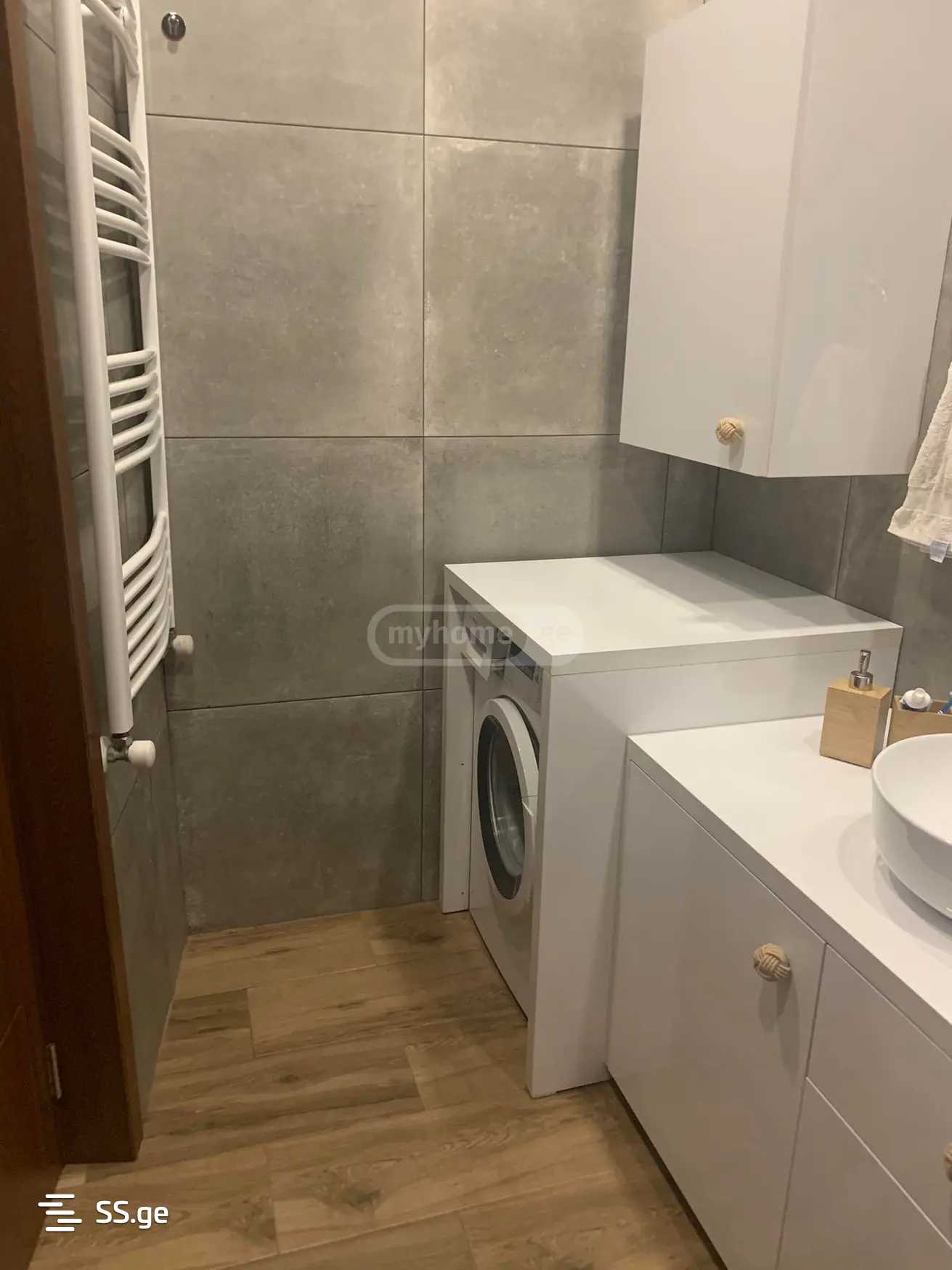 3 Room Flat For Sale view 6