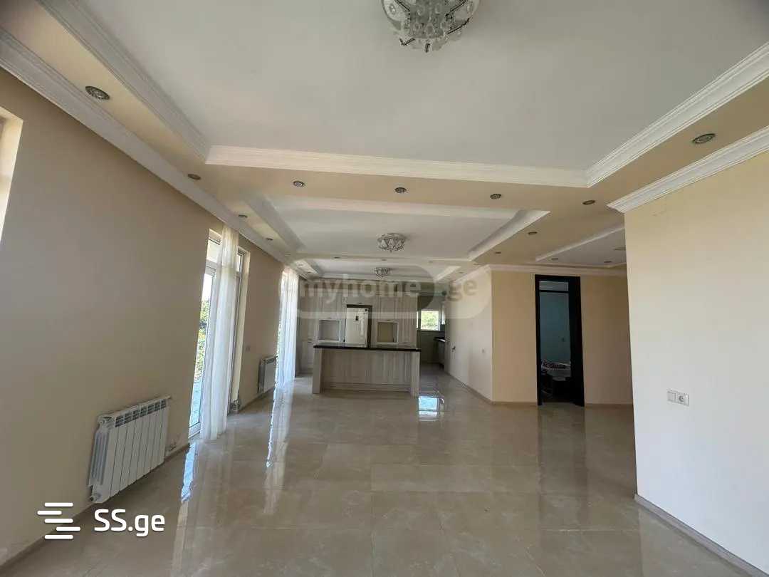 10 Room Private House For Sale view 8