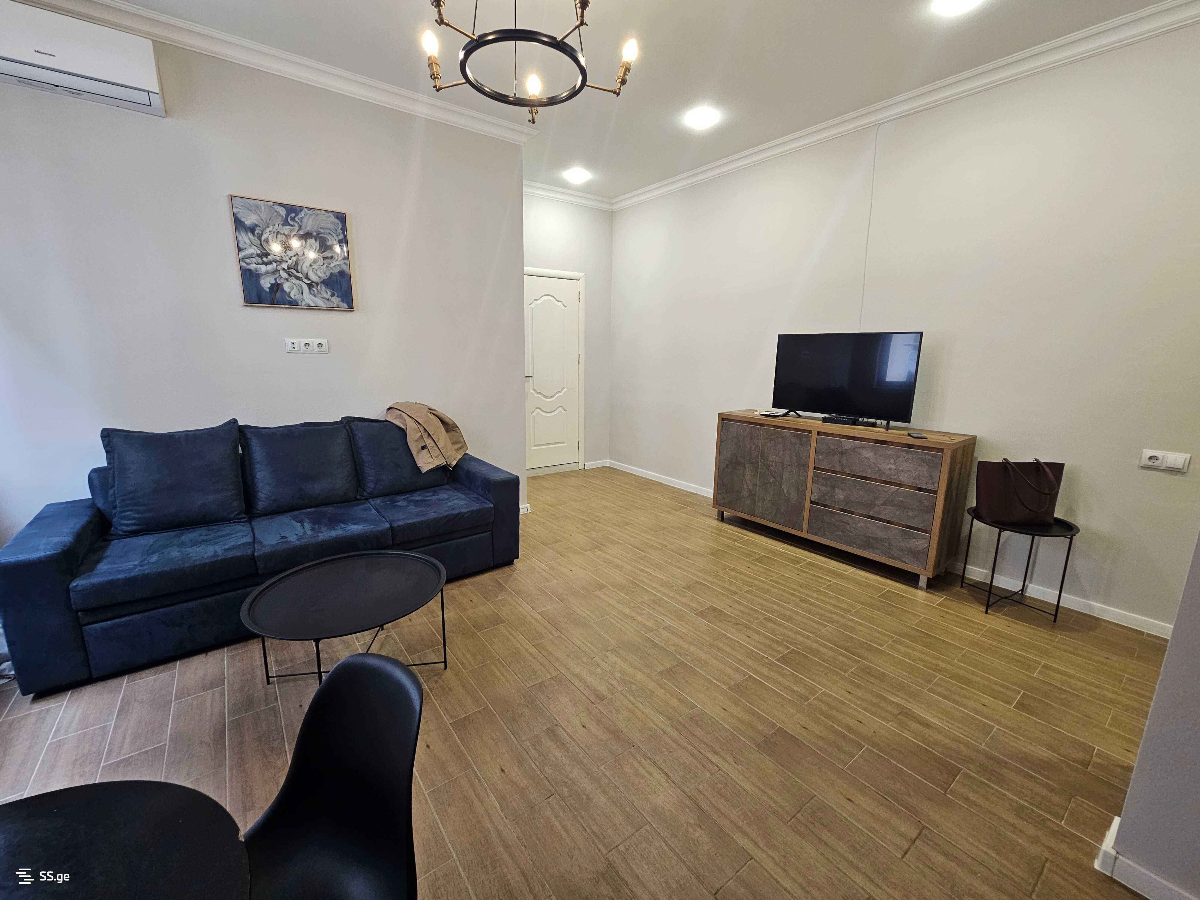 2 Room Flat For Rent. Vera view 1