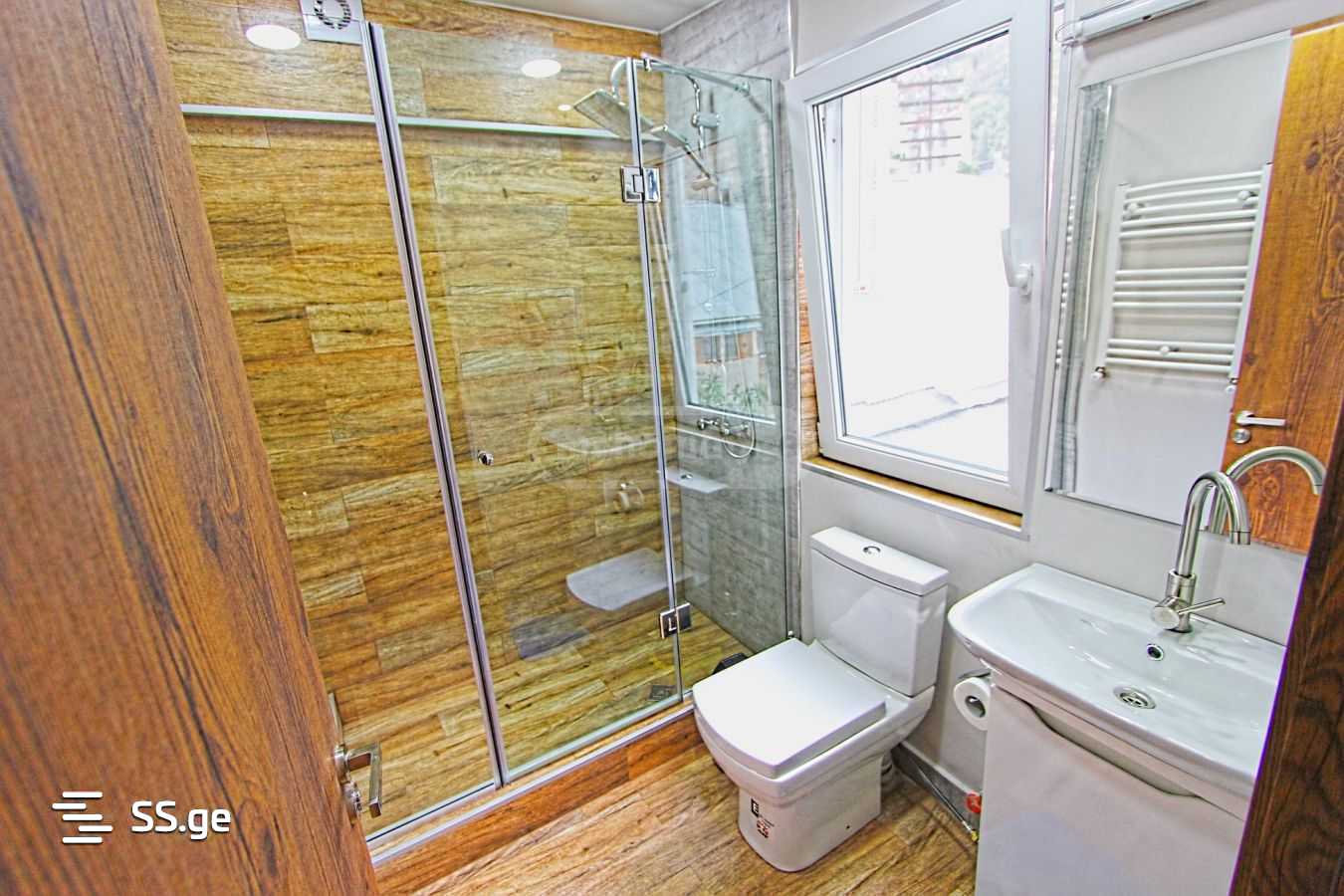 5 Room Private House For Rent. Mtatsminda view 9