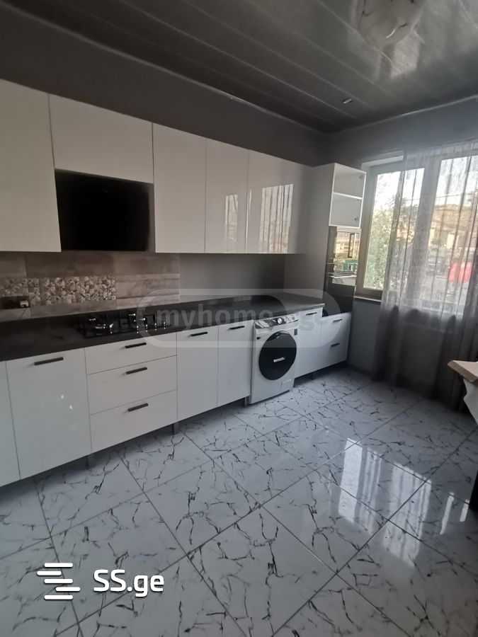 8 Room Private House For Rent. Didi Digomi view 2