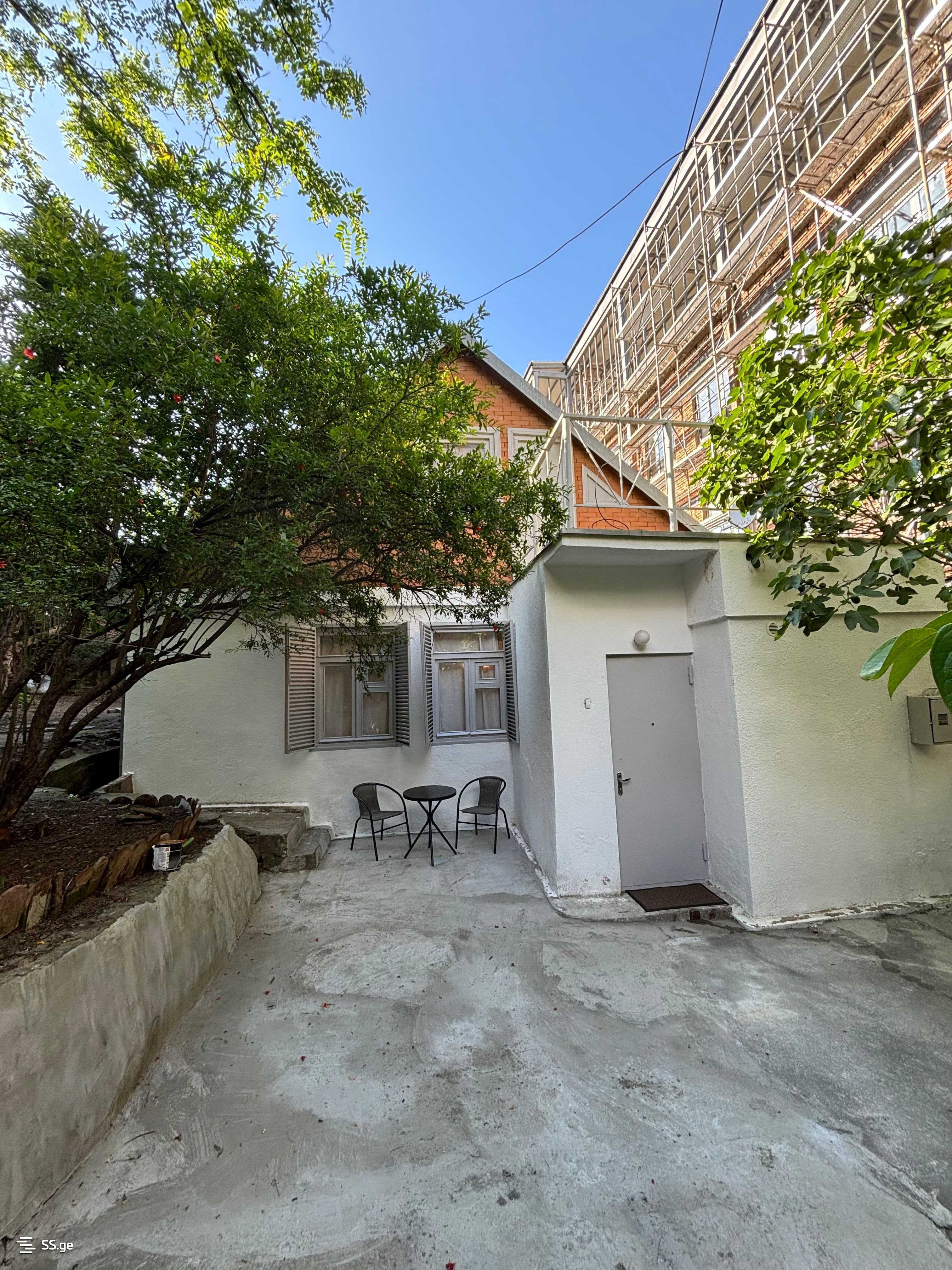 3 Room Private House For Rent. Mtatsminda view 8