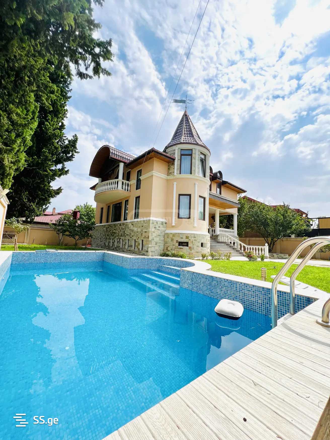 7 Room Private House For Rent. Digomi view 1