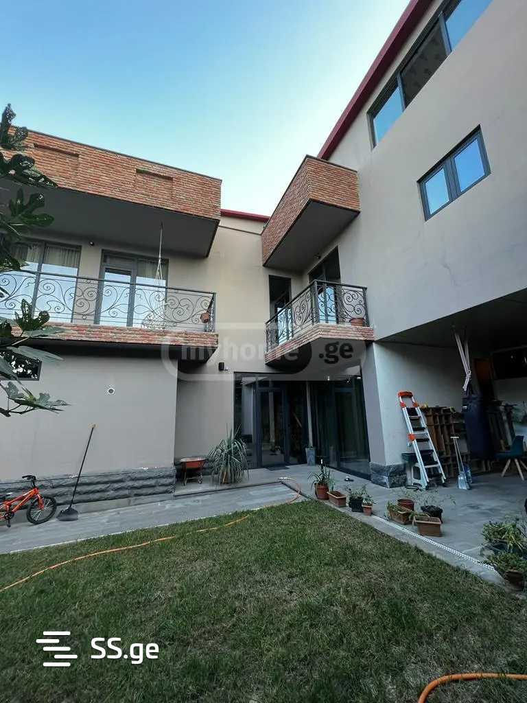 7 Room Private House For Rent. Mtatsminda view 3