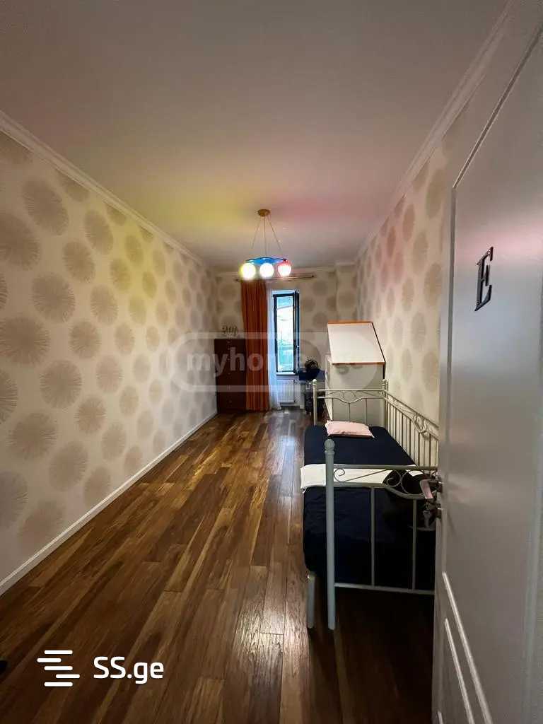 7 Room Private House For Rent. Mtatsminda view 7