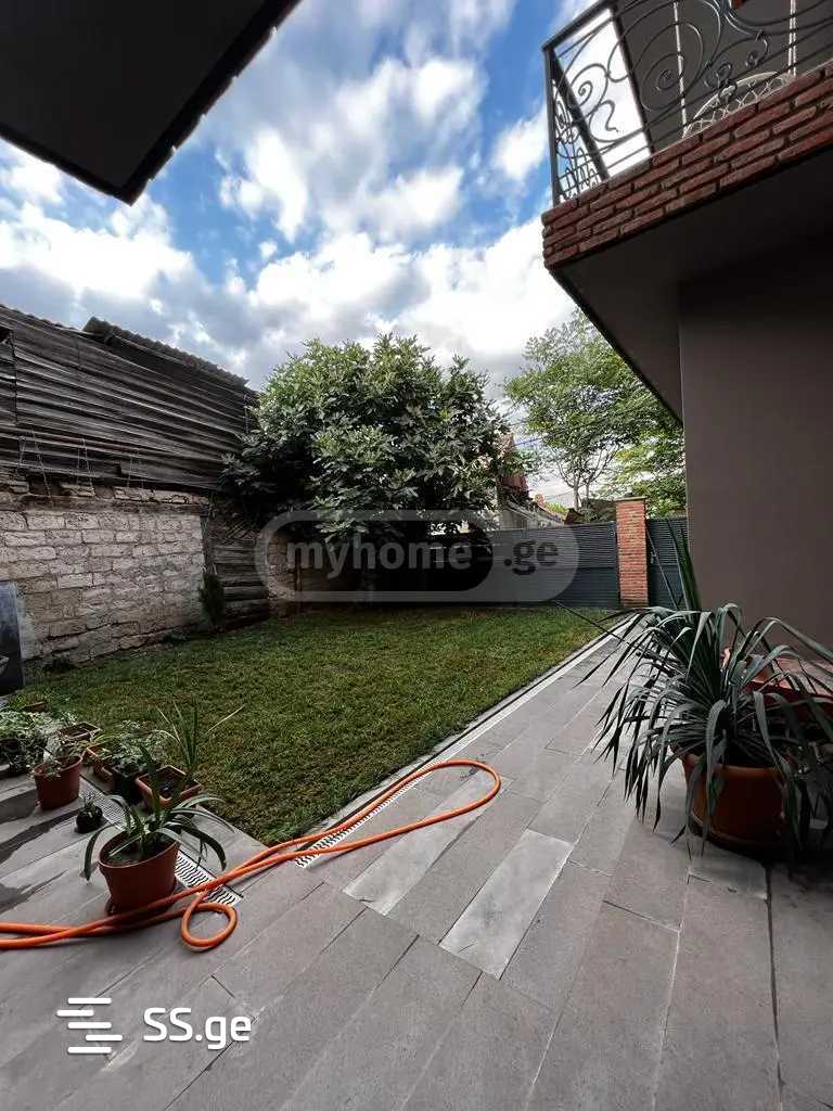 7 Room Private House For Rent. Mtatsminda view 12