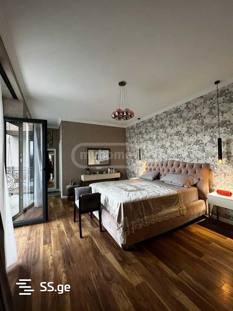 7 Room Private House For Rent. Mtatsminda view 10