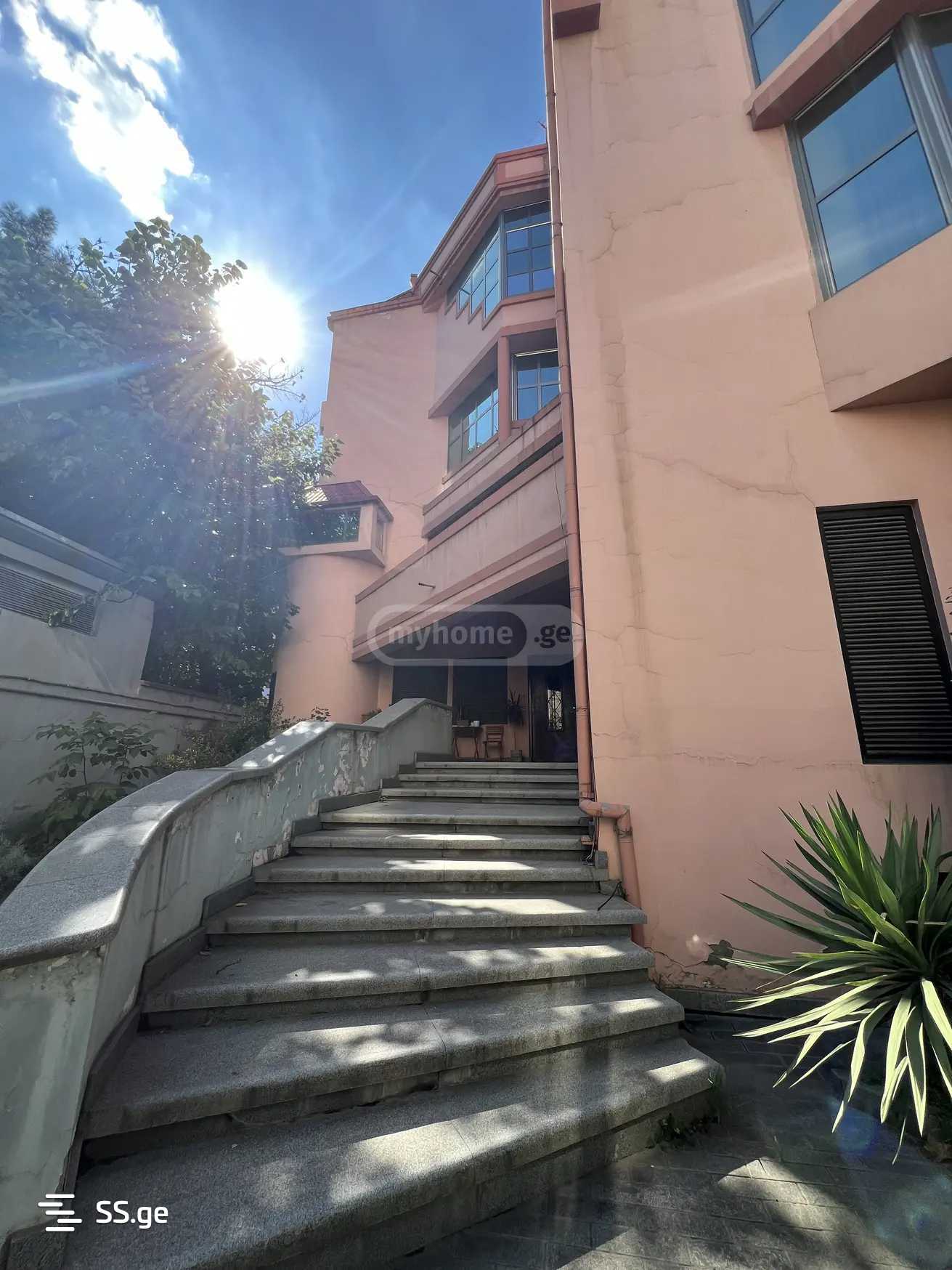 15 Room Private House For Rent. Saburtalo, 9 of 12