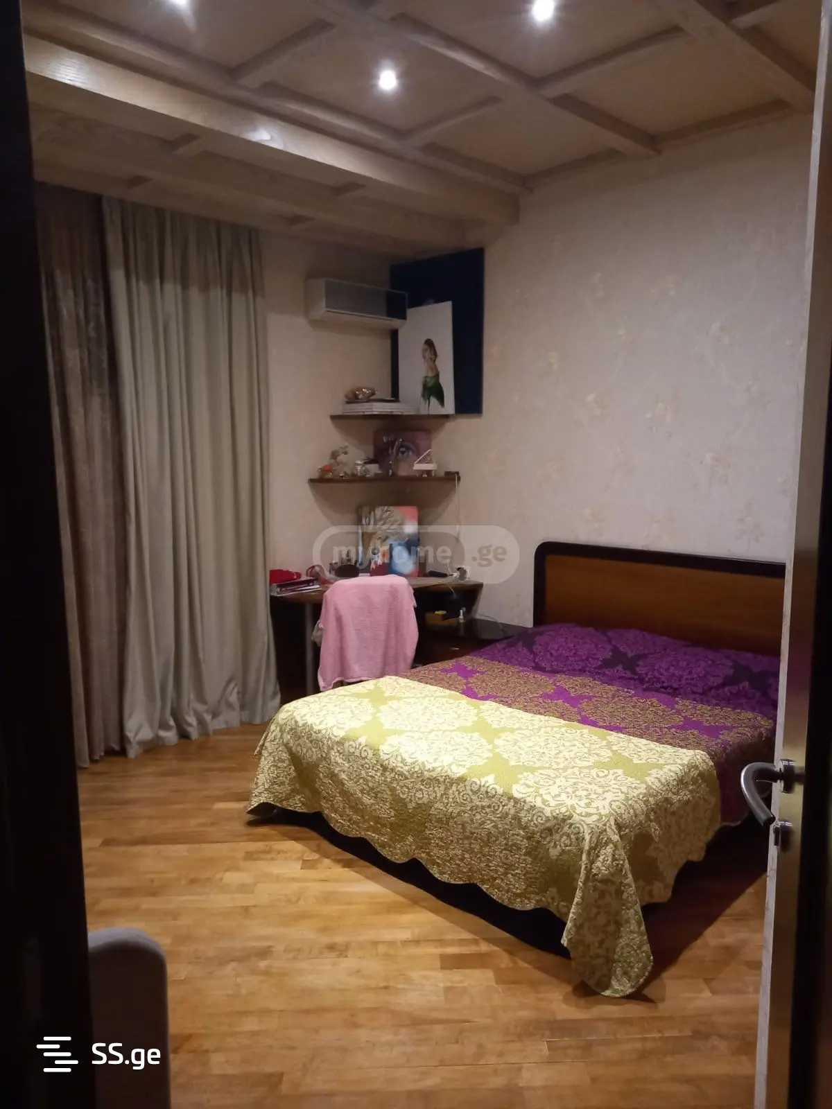 6 Room Flat For Sale view 4
