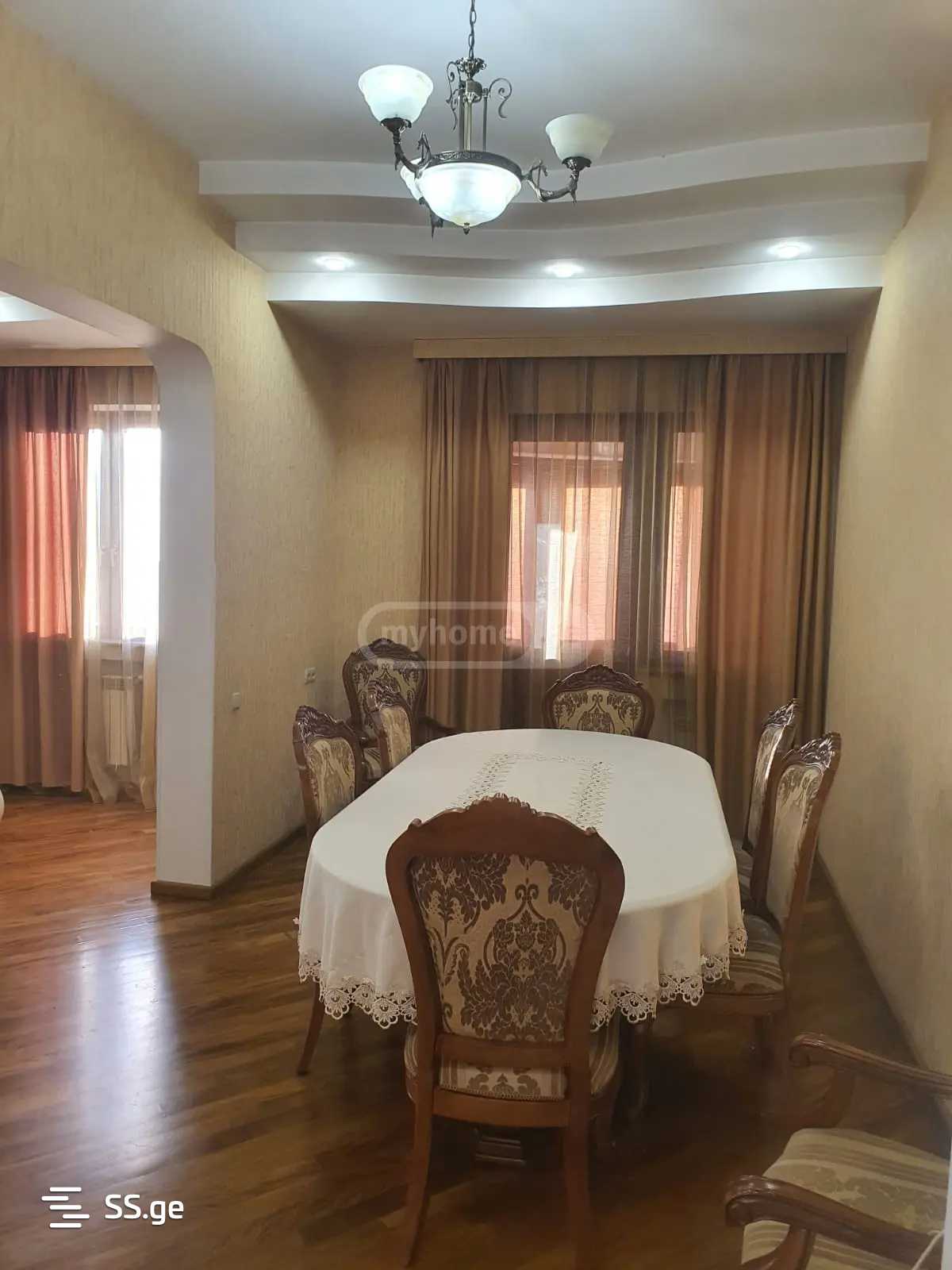 6 Room Flat For Sale view 3