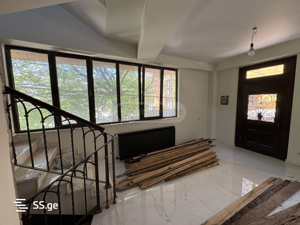 Commercial Space For Sale. Avlabari view 5