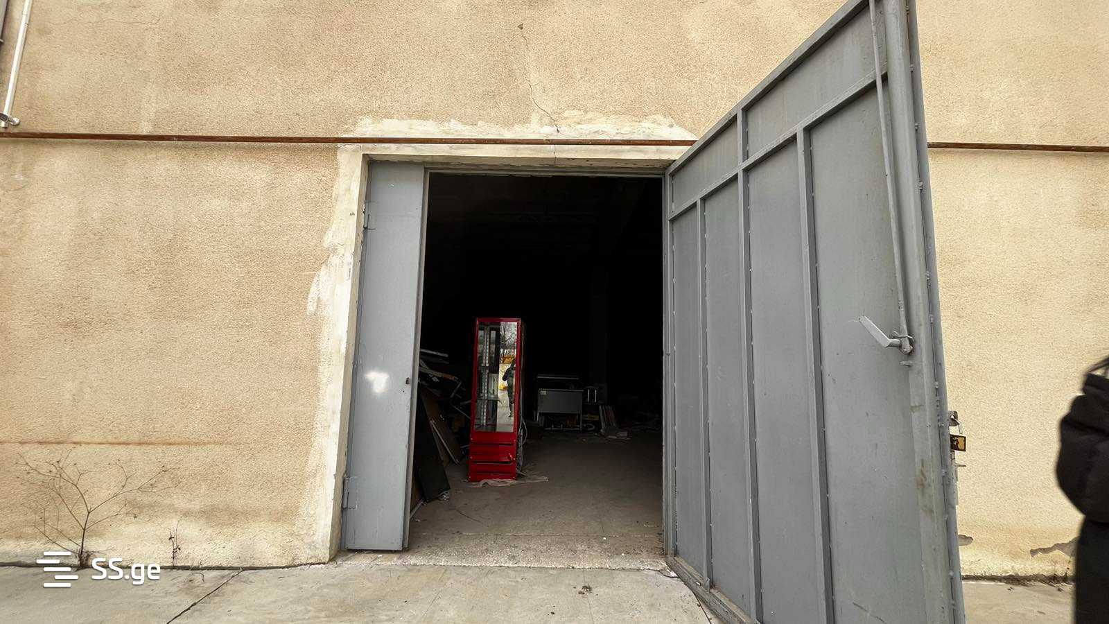 Store-Industrial Property For Rent. Samgori view 11