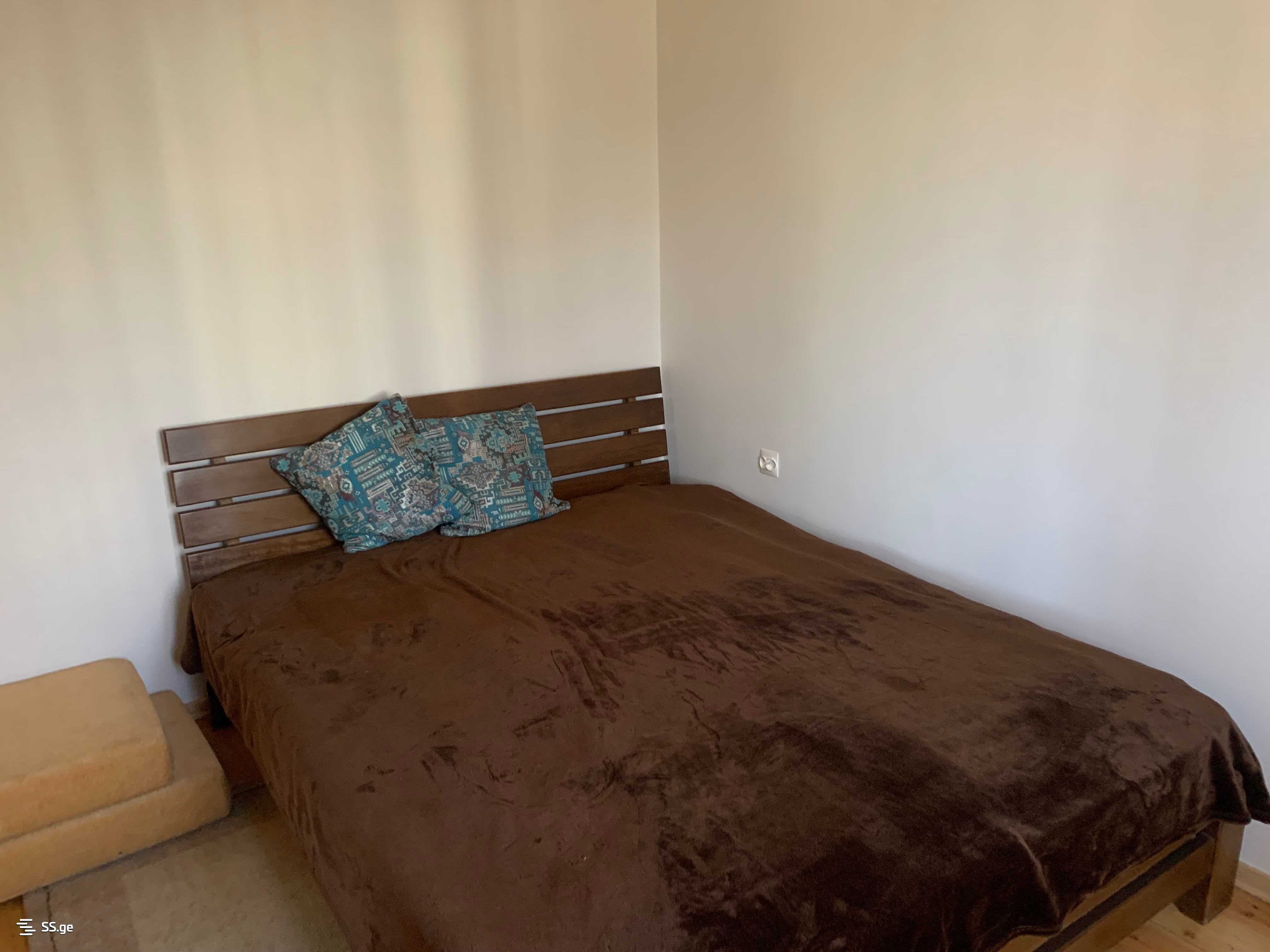 6 Room Private House For Rent. Mukhattskaro view 6
