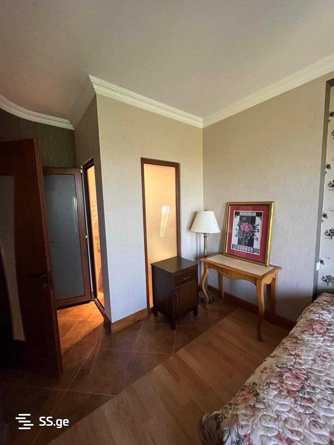 8 Room Private House For Rent. Tsodoreti view 4