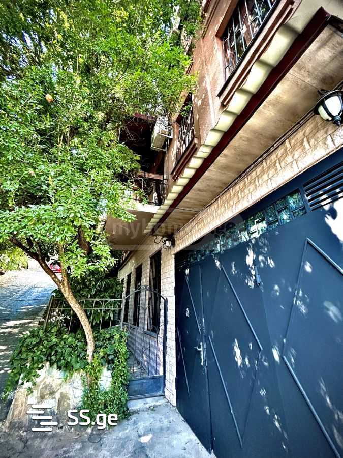 Store-Industrial Property For Rent. Mtatsminda view 5