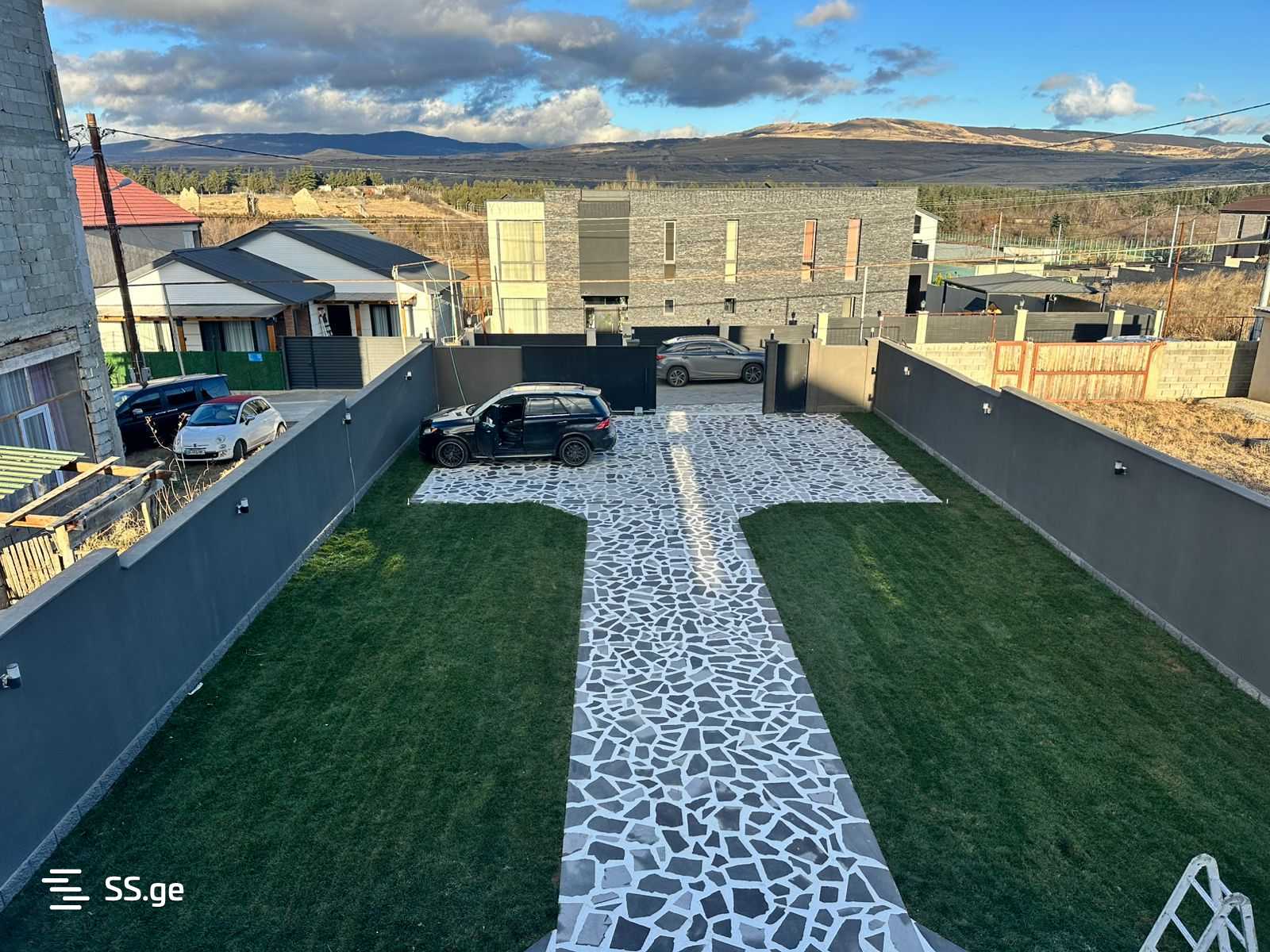 9 Room Private House For Sale view 10