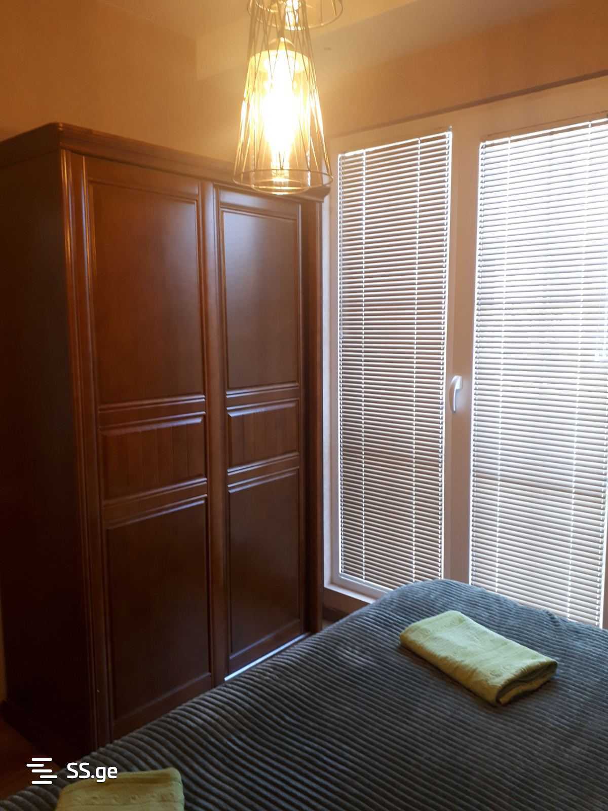 3 room Private House For Rent. Avlabari - Fler