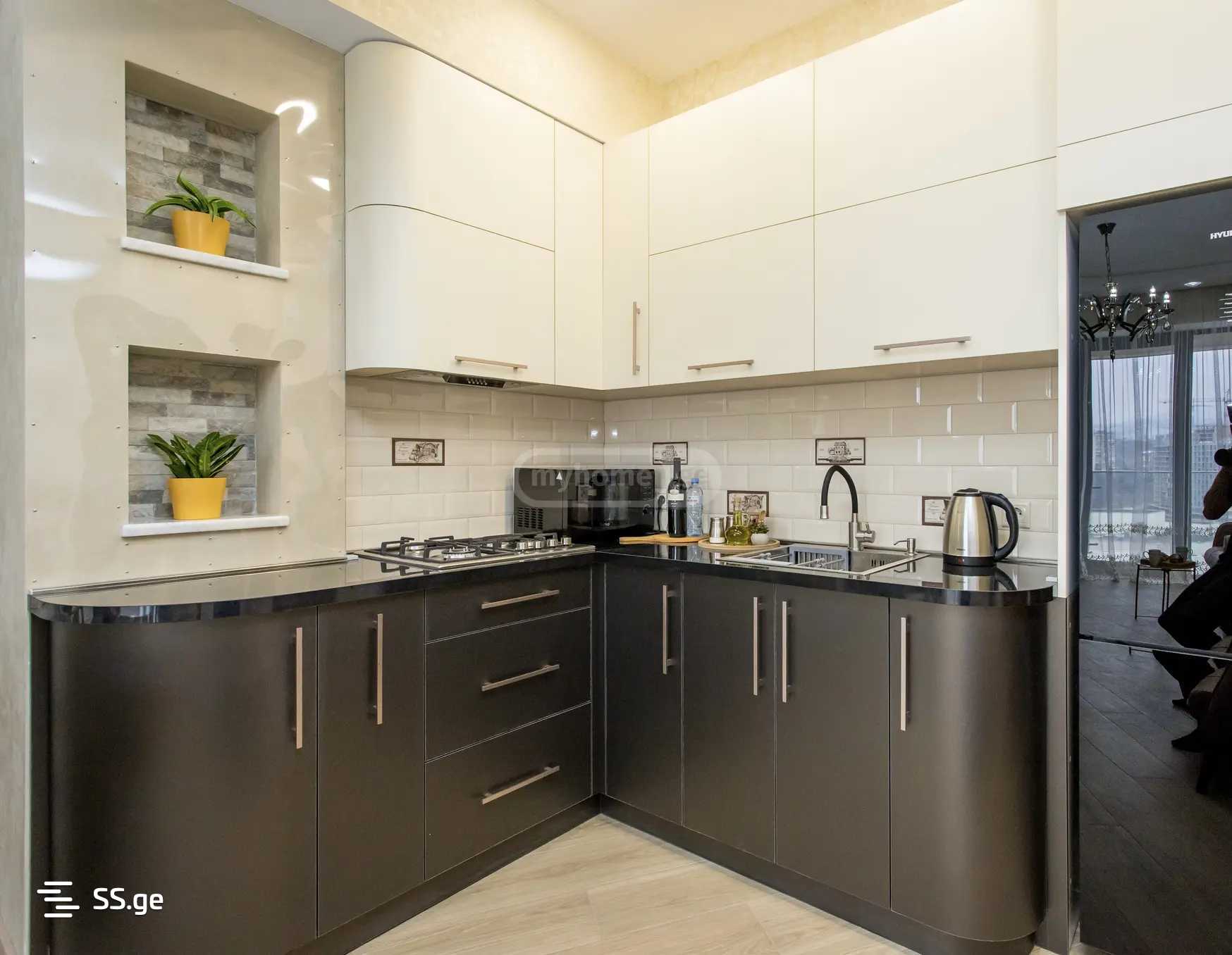 2 Room Flat Daily Rent. Vake view 6