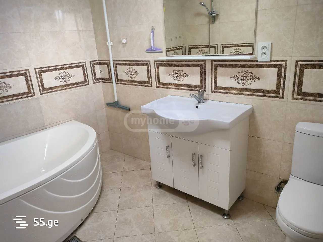5 Room Private House For Rent. Chugureti, 1 of 12