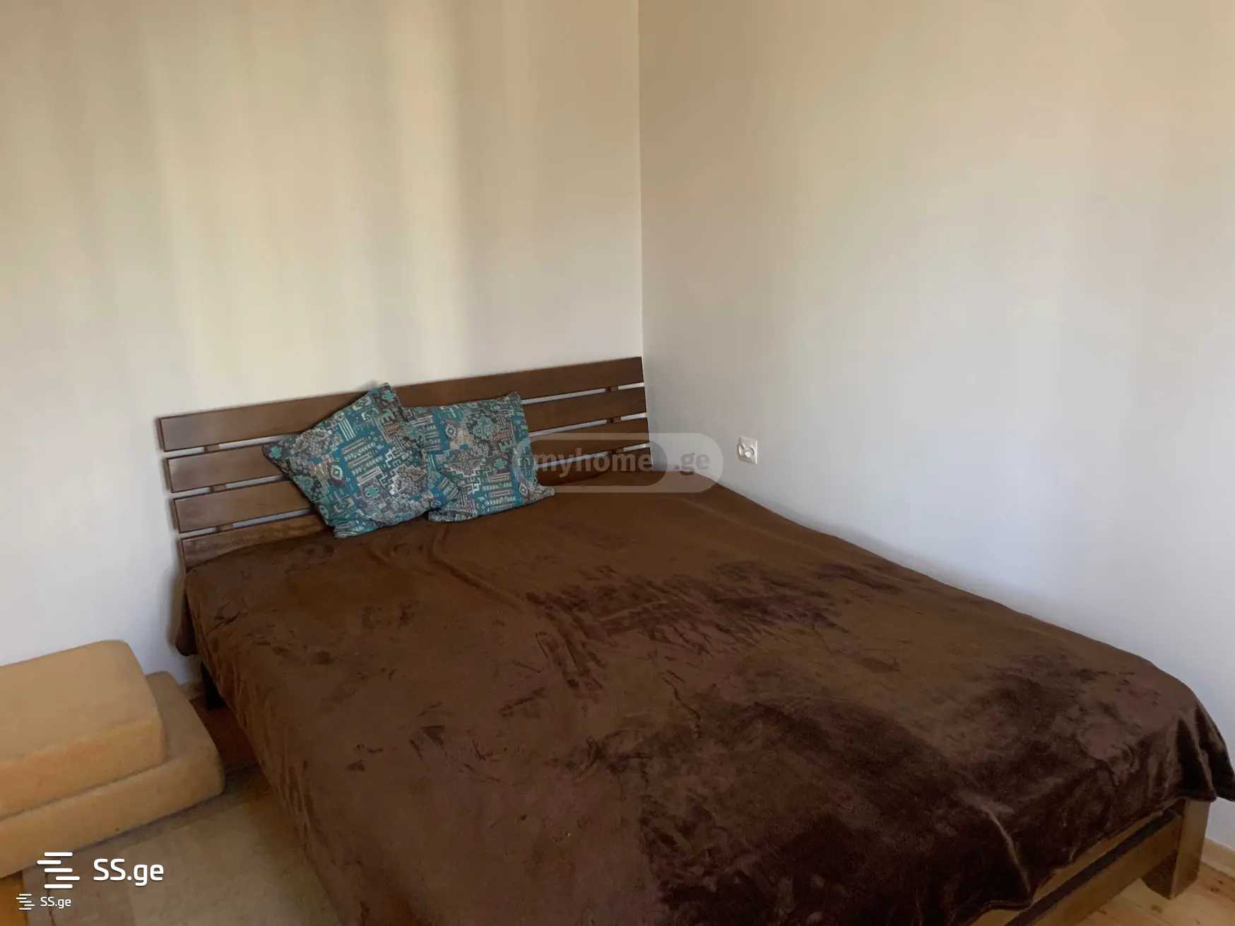 6 Room Private House For Rent. Mukhattskaro view 2