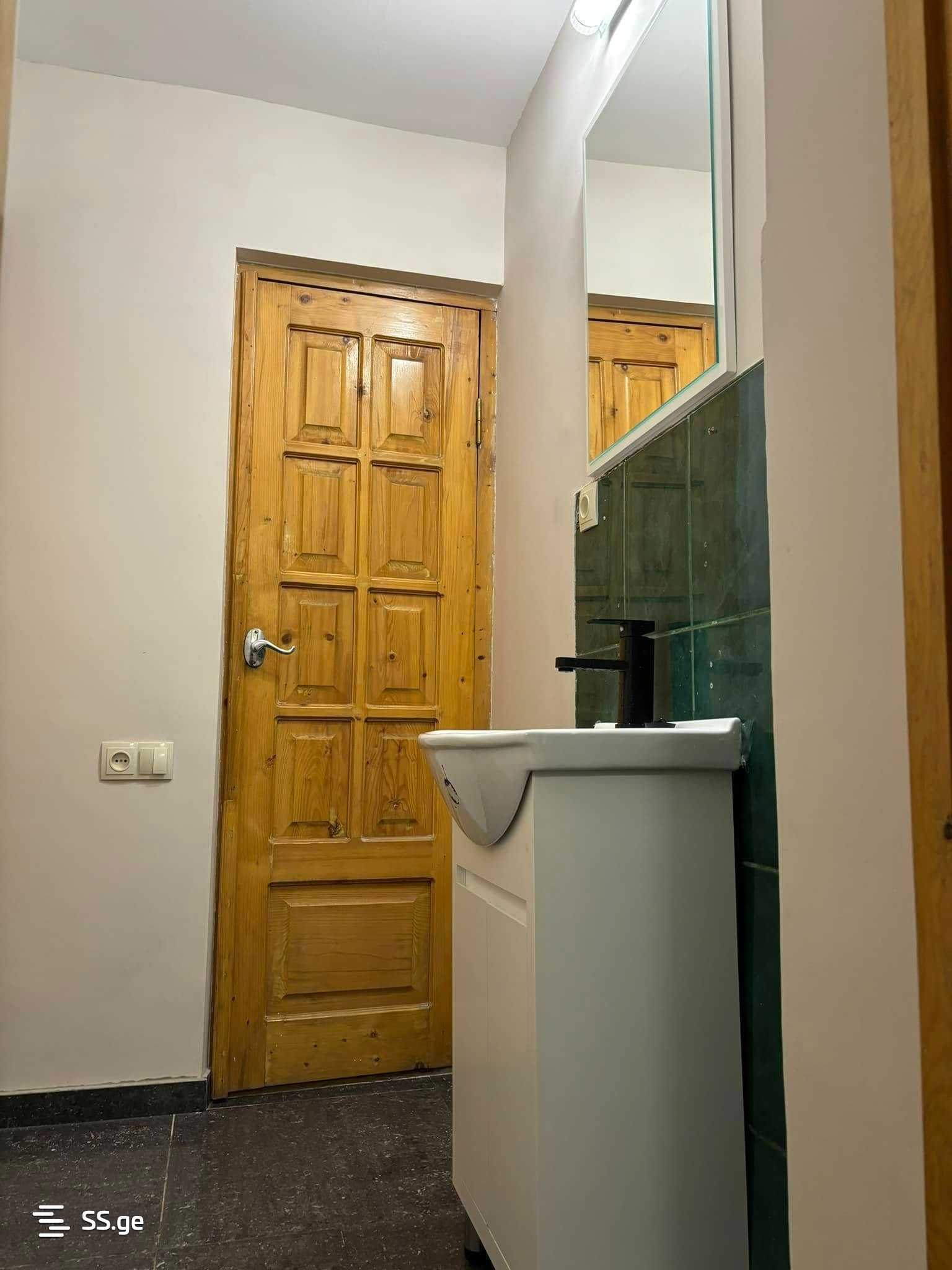 5 Room Private House For Rent. Didube, 1 of 11