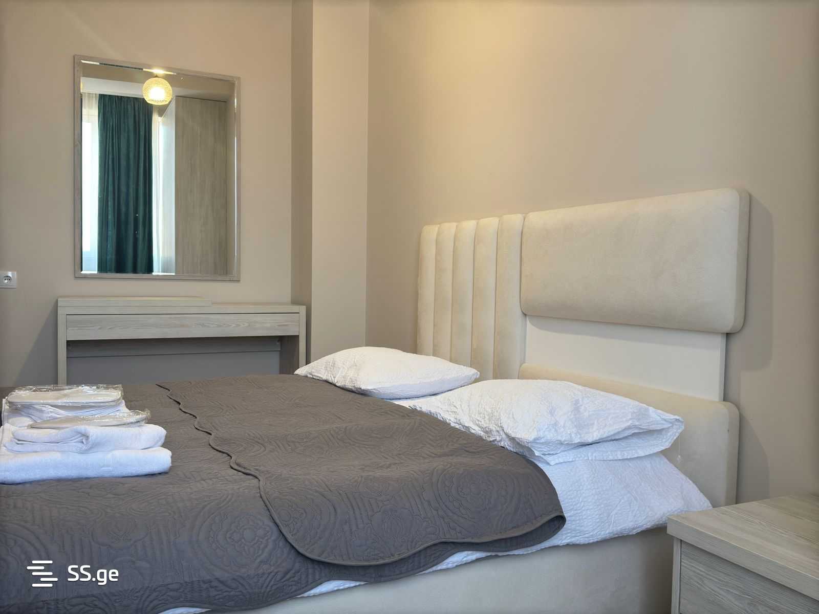 2 Room Flat Daily Rent. Digomi view 12