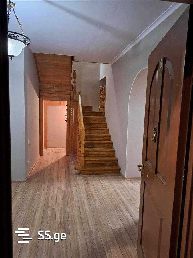 6 Room Private House For Rent. Chugureti view 20