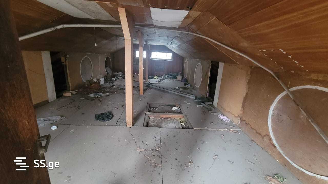 5 Room Private House For Sale view 8