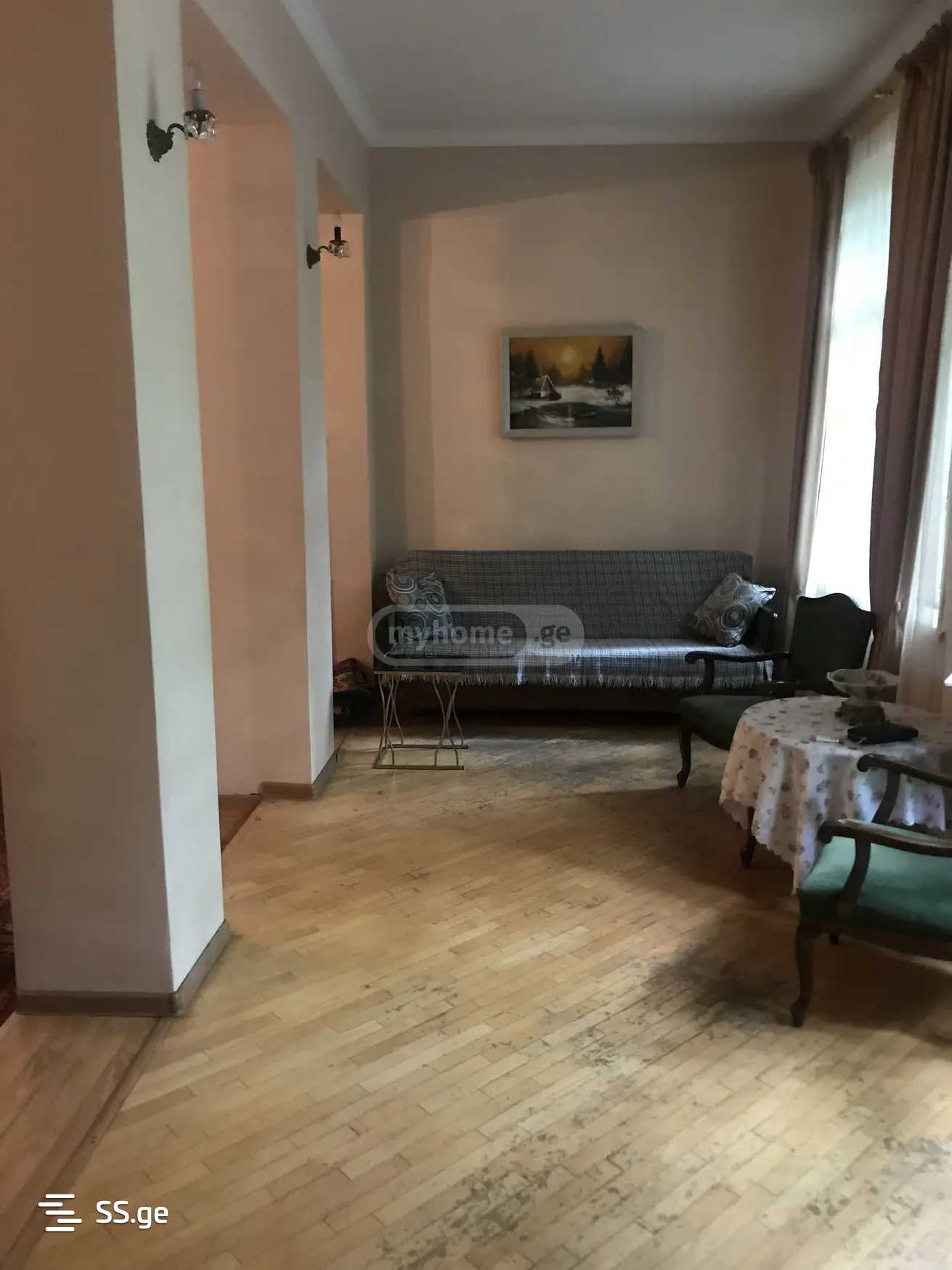 8 room Private House For Rent. Saburtalo – pohled 3