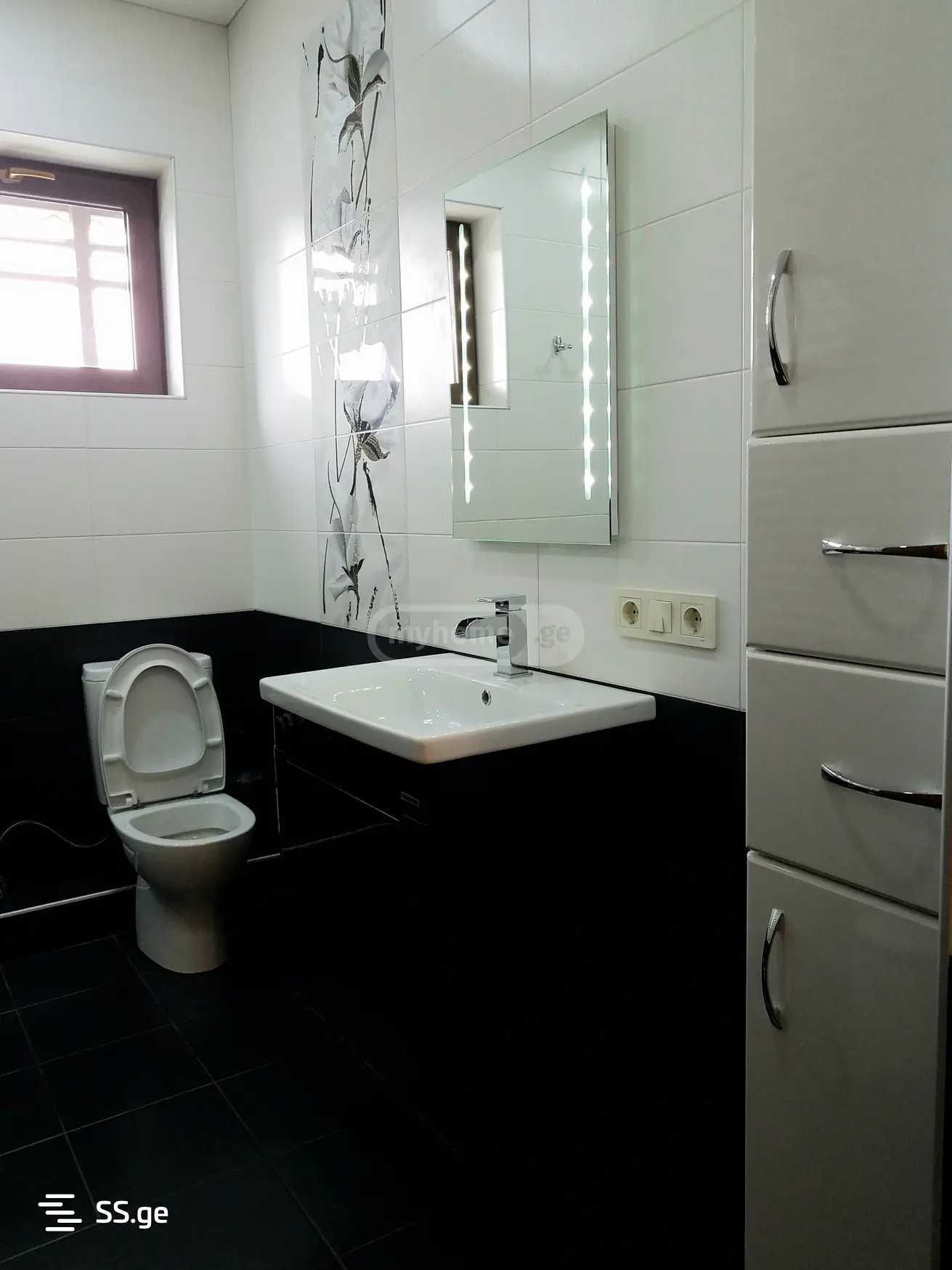 8 room Private House For Rent. Ortachala - Bild 3