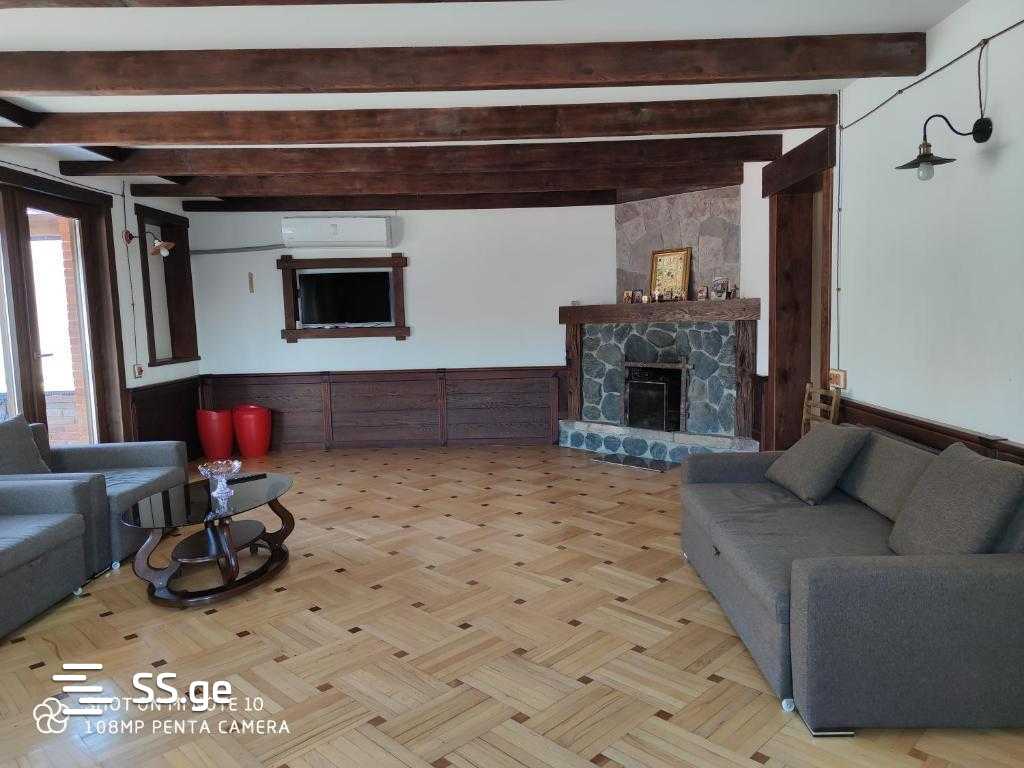 8 Room Hotel For Sale view 21