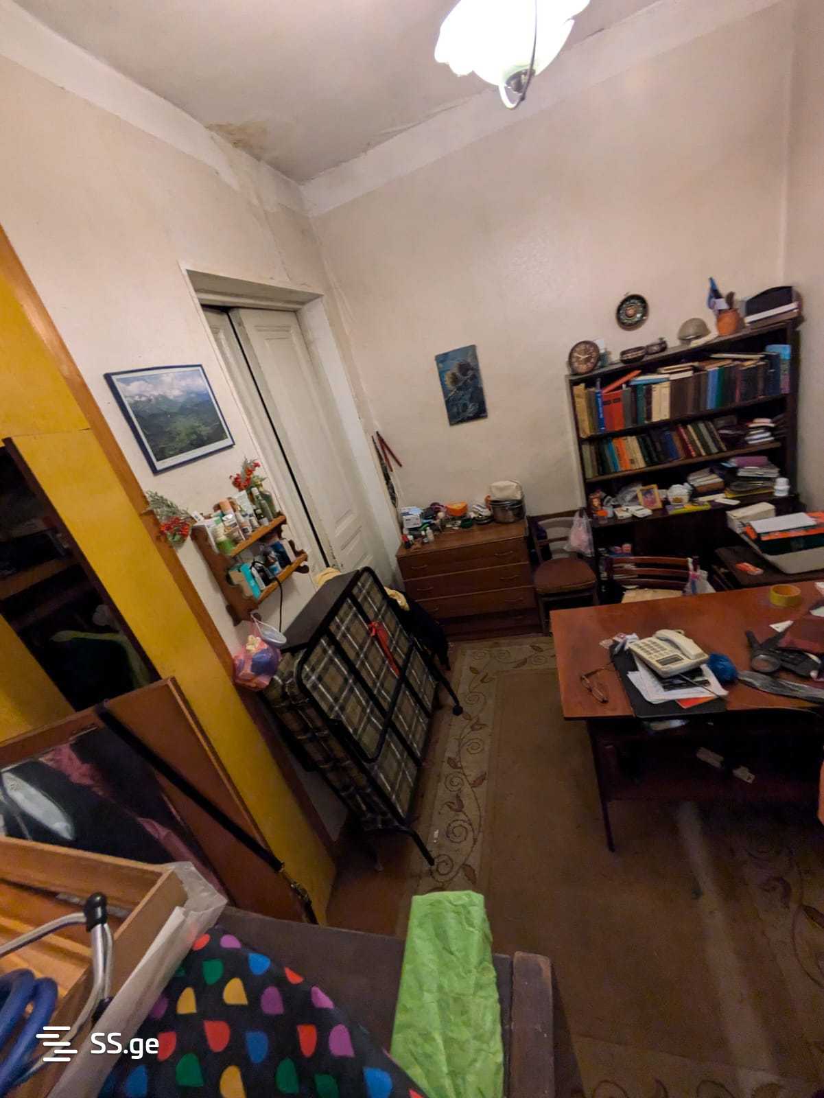 4 Room Private House For Sale view 5