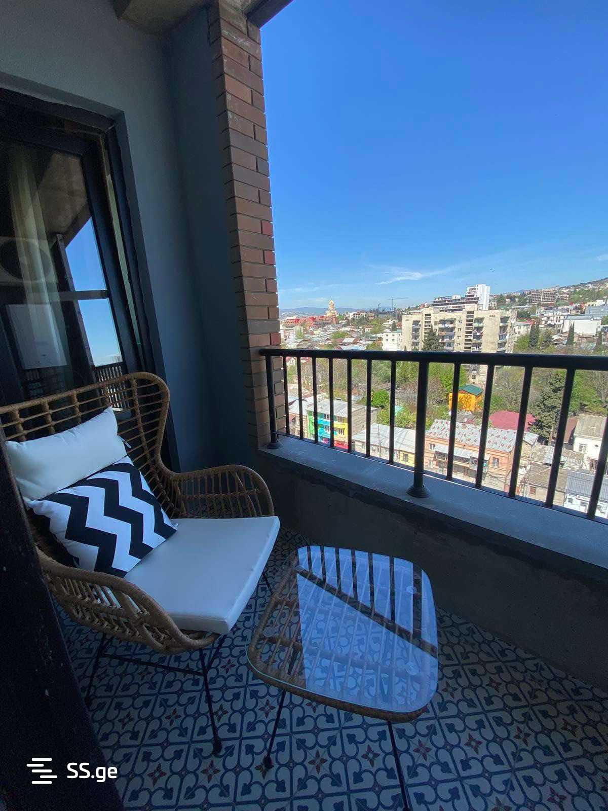 2 Room Flat Daily Rent. Avlabari view 9