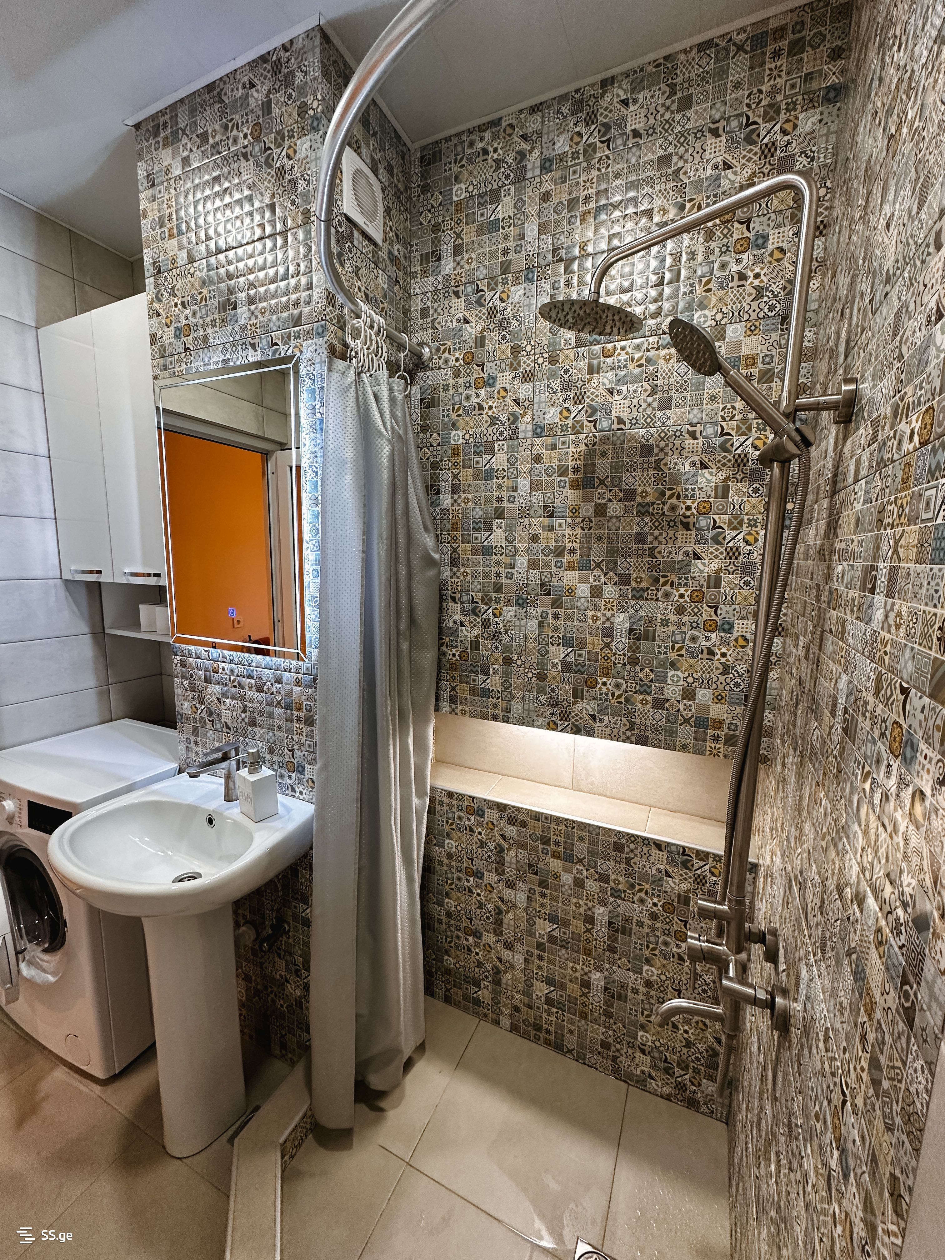 1 Room Flat Daily Rent. Kutaisi view 9