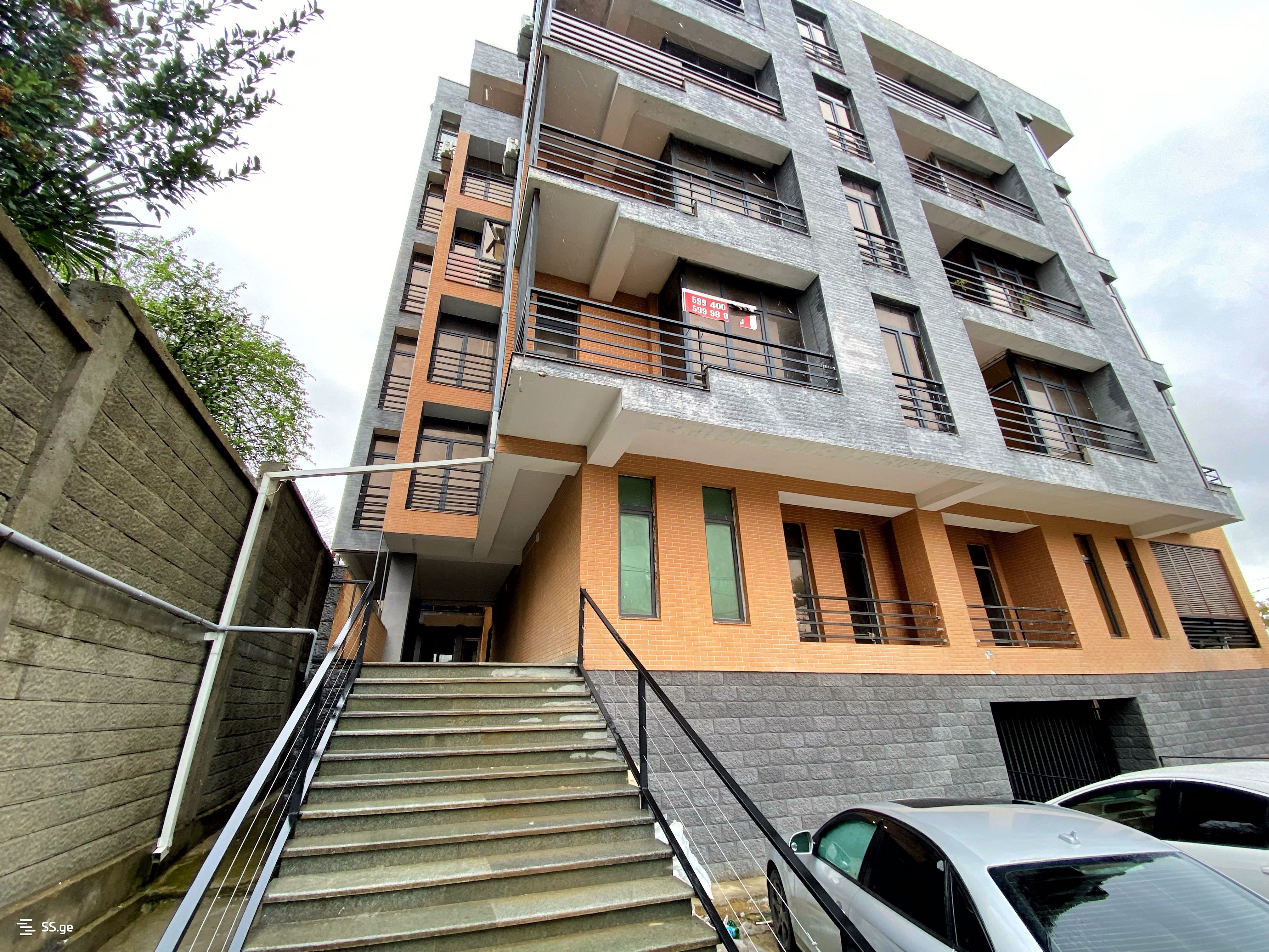 1 Room Flat Daily Rent. Kutaisi view 12