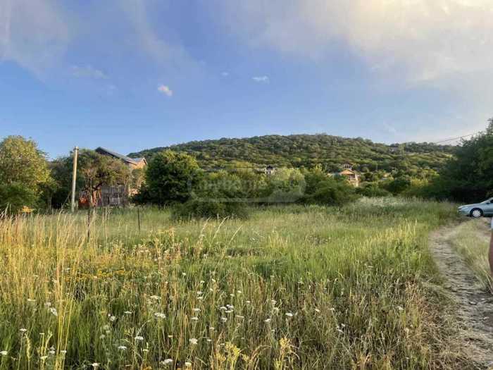 Land For Sale. Kveseti