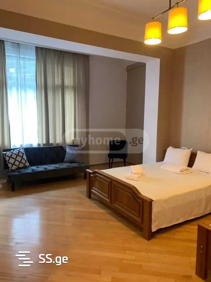 15 Room Hotel For Rent. Vera, 1 of 12