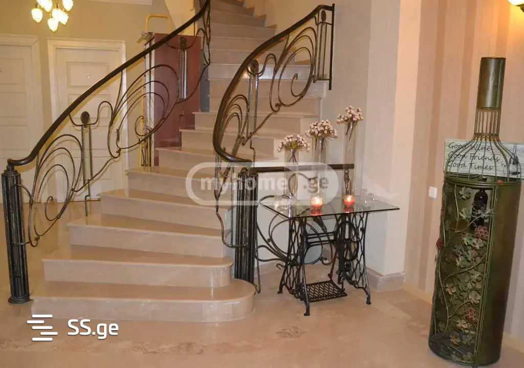 8 Room Hotel For Rent. Vake view 3