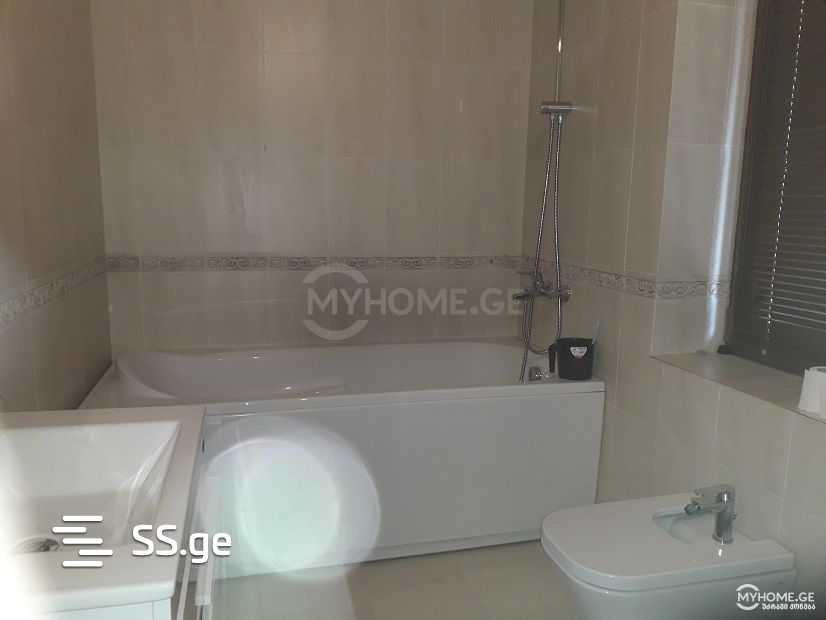 20 Room Hotel For Rent. Vake view 7