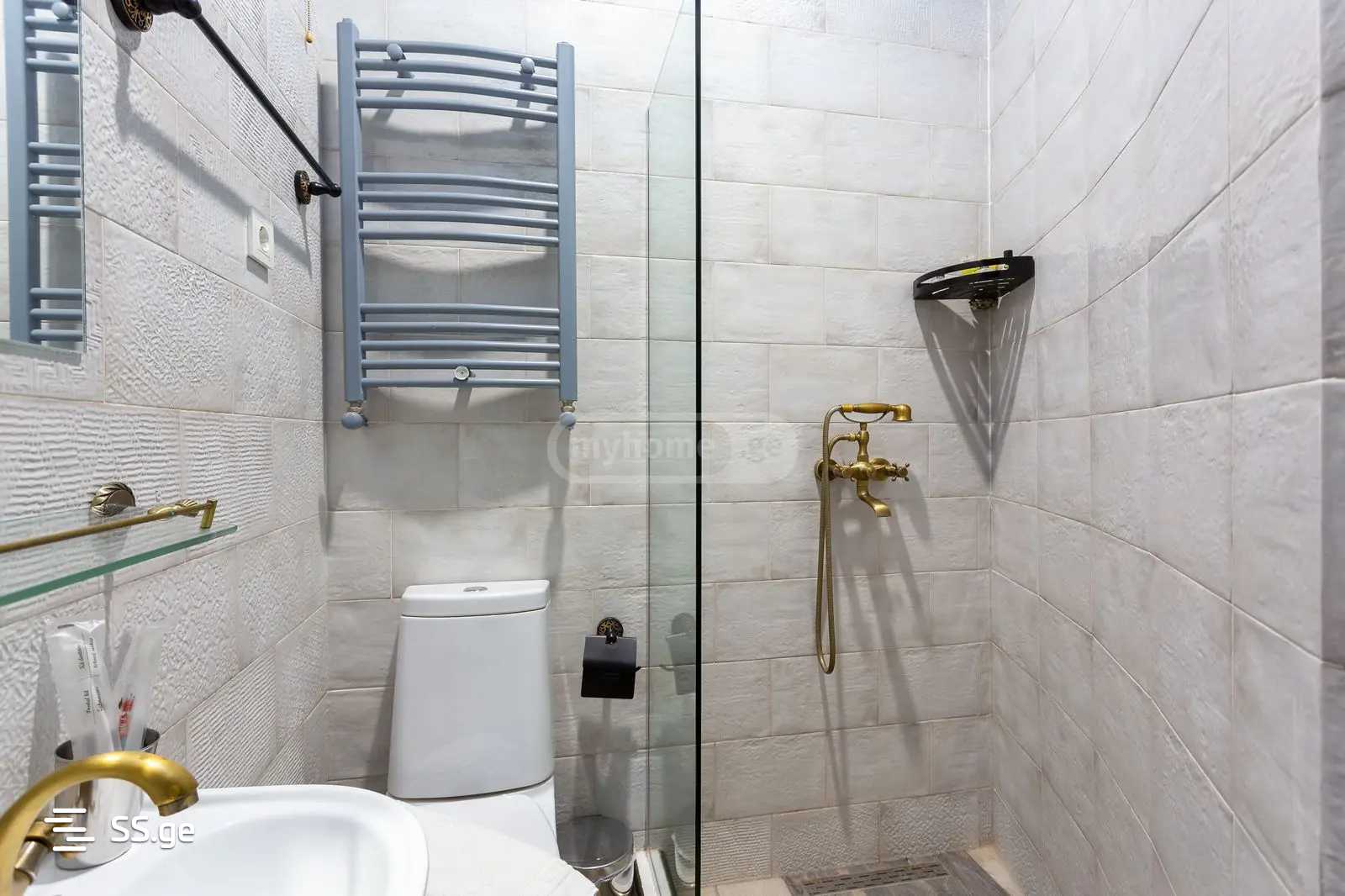 5 Room Hotel For Rent. Sololaki view 10