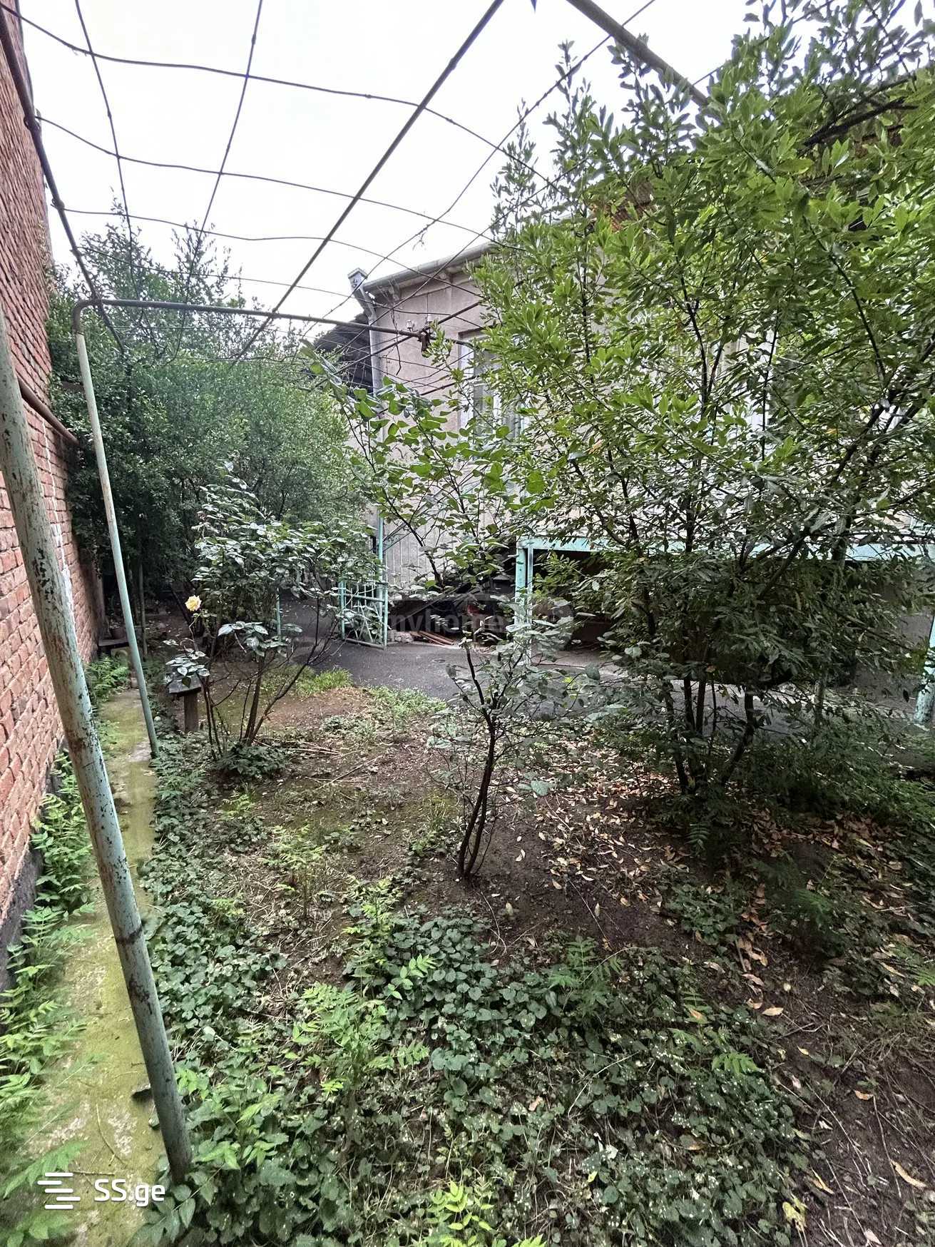6 Room Private House For Sale view 8