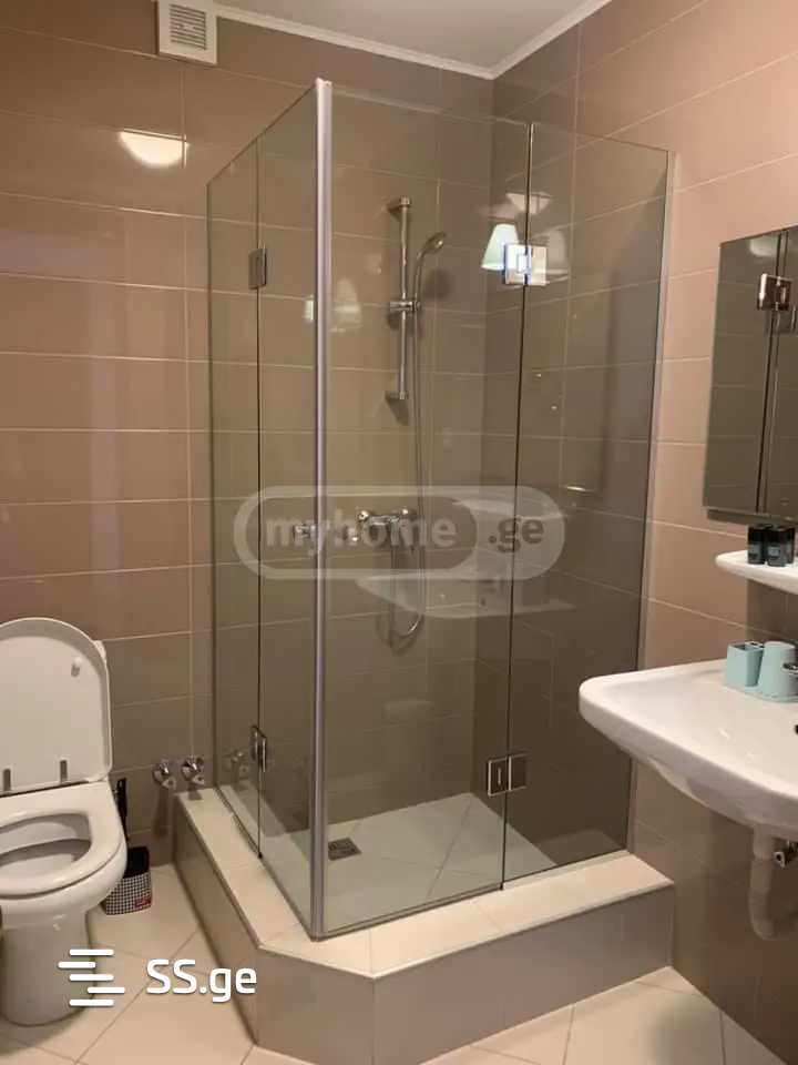 10 Room Hotel For Rent. Vera view 3