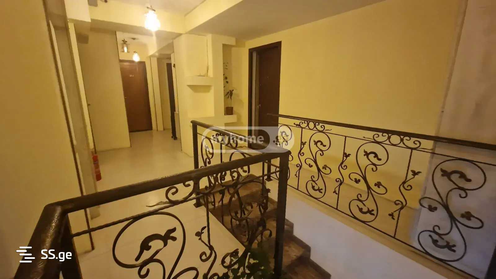 13 Room Hotel For Rent. Vera view 6