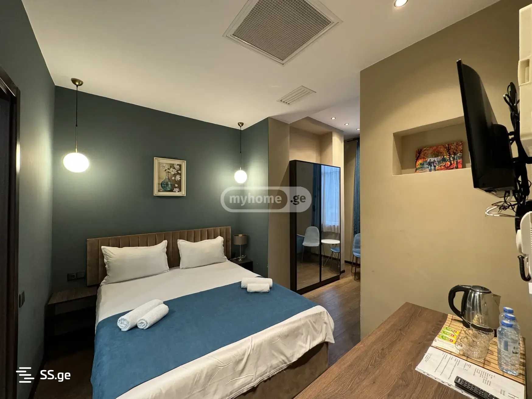 15 Room Hotel For Rent. Vera view 8