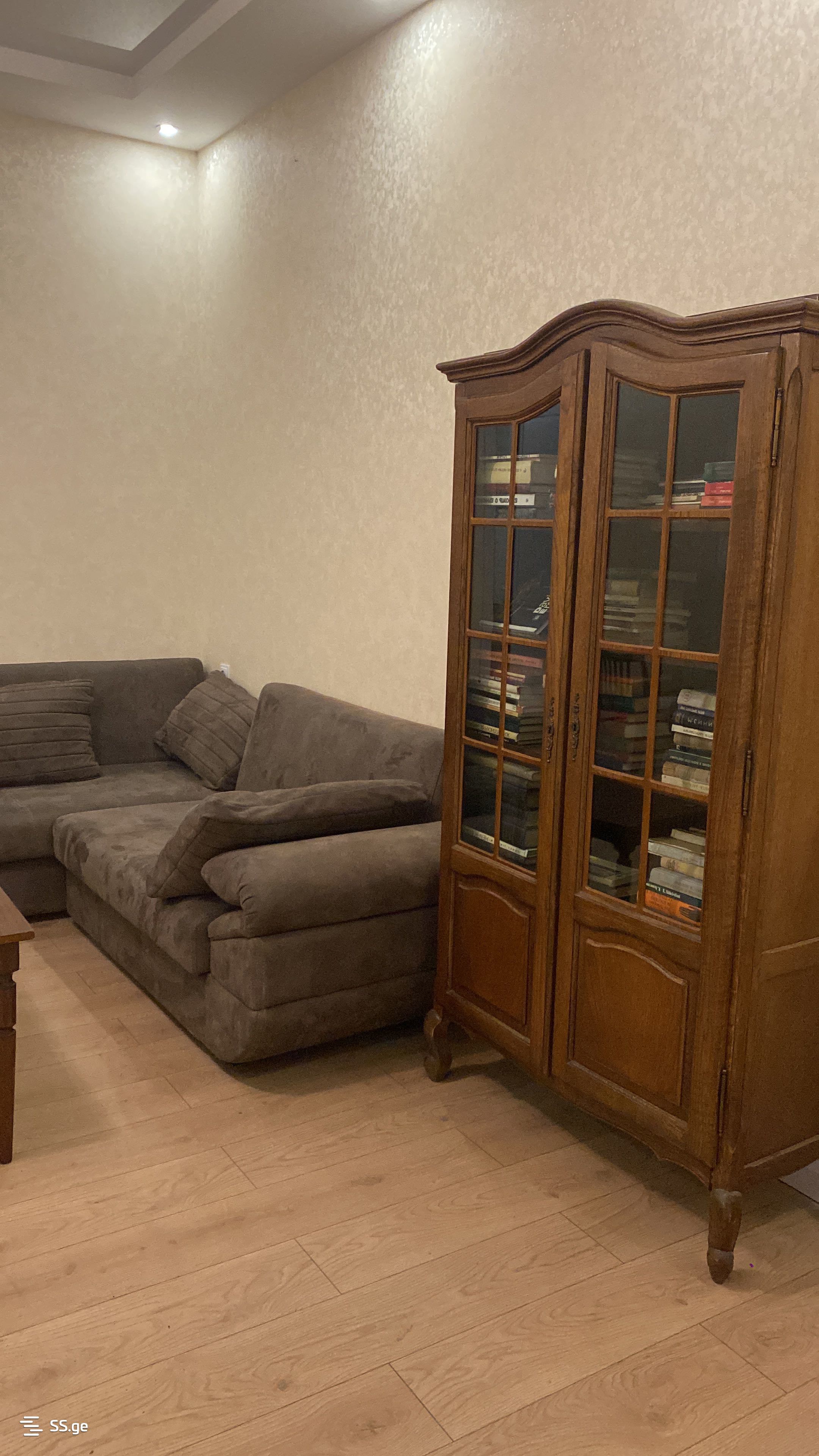 2 Room Flat Daily Rent. Gori, 1 of 4